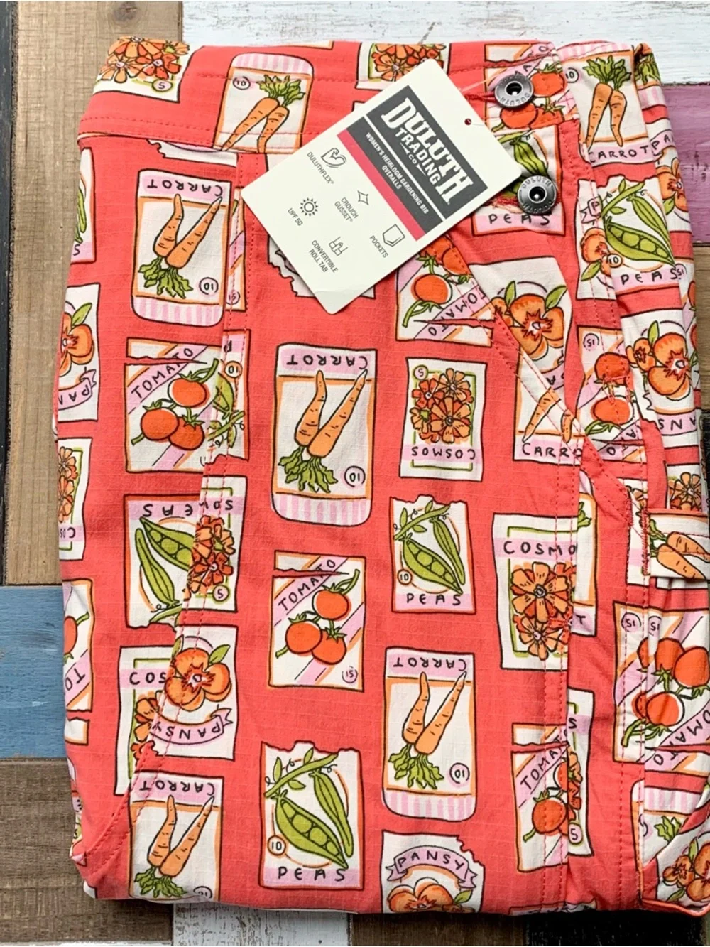 NWT Duluth Medium x31L Heirloom Gardening Bib Overalls Coral Seed Packets Farm - Picture 7 of 9
